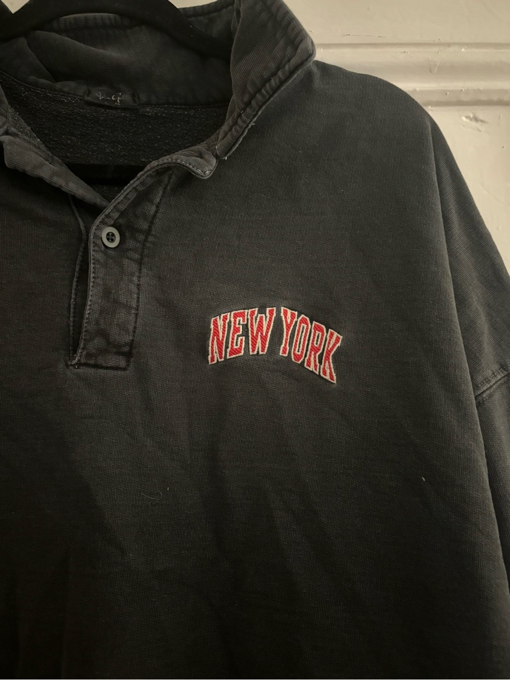 Brandy Melville Black Crewneck Pullover with Red 'New York' Embroidery - Picture 2 of 5